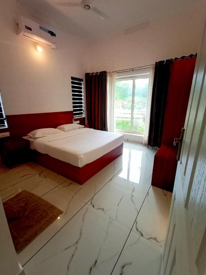 Rockdale Resort Nilambūr Zewnętrze zdjęcie