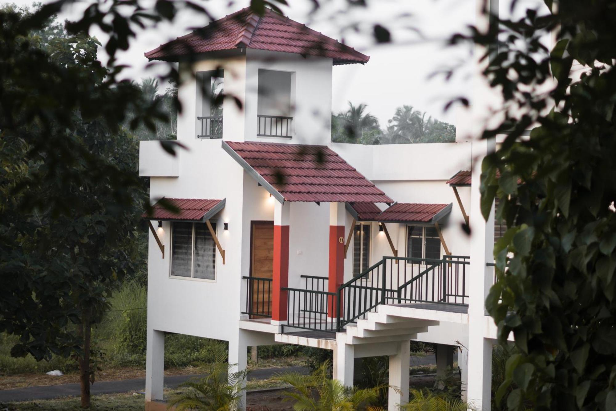 Rockdale Resort Nilambūr Zewnętrze zdjęcie